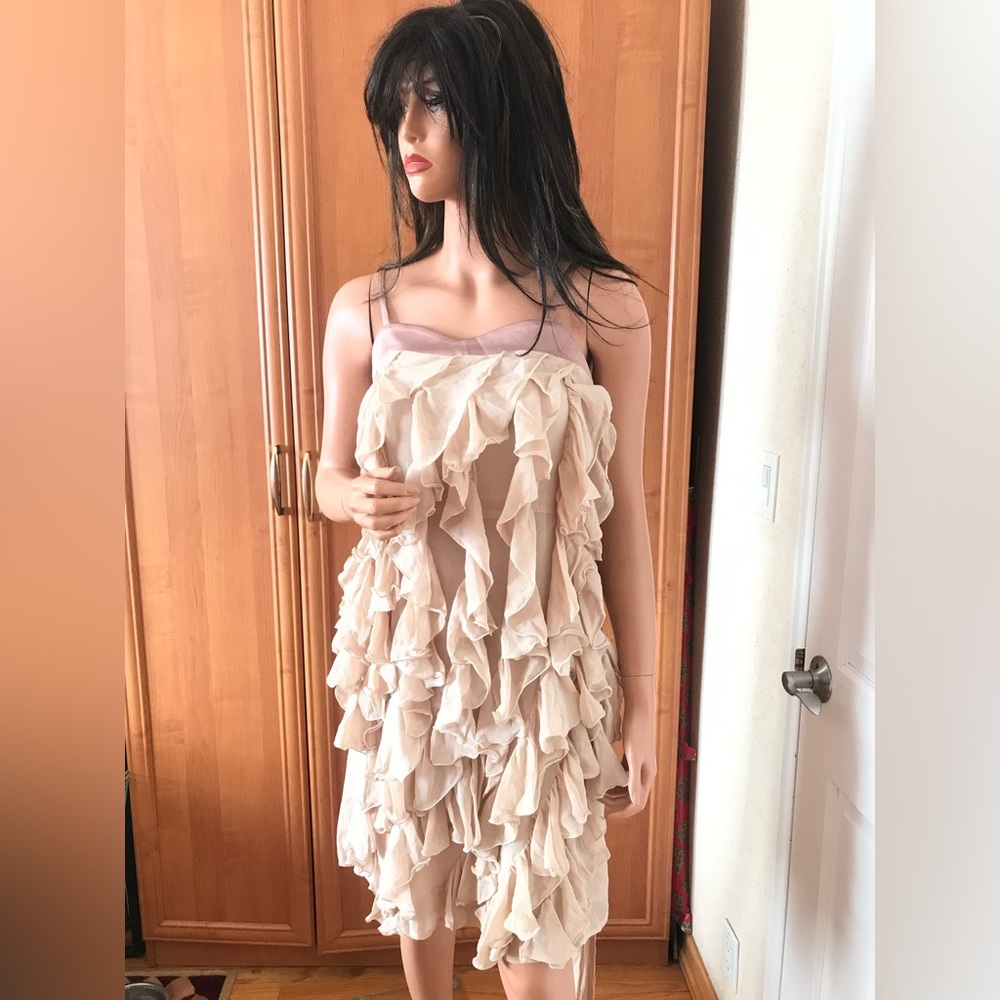 Adele Faddo beige spaghetti straps silk dress in sz 44. NWT